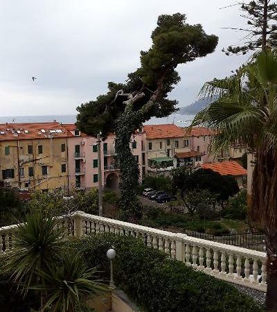 Casa Sole E Relax Appartamento Ospedaletti Esterno foto